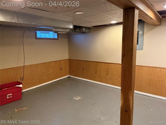 1620 Pingree Avenue, Lincoln Park, MI 48146