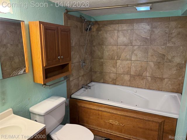 1620 Pingree Avenue, Lincoln Park, MI 48146