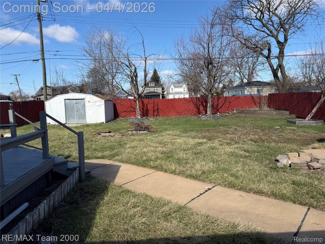 1620 Pingree Avenue, Lincoln Park, MI 48146