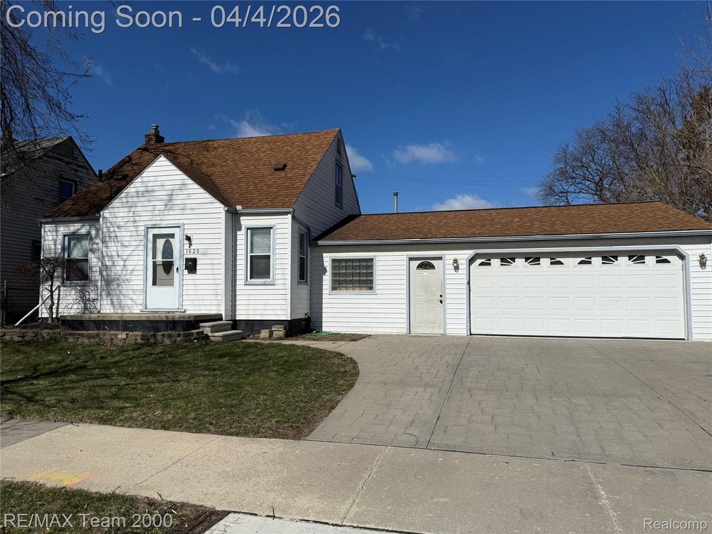 1620 Pingree Avenue, Lincoln Park, MI 48146