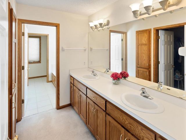 13611 Louisiana Avenue, Savage, MN 55378