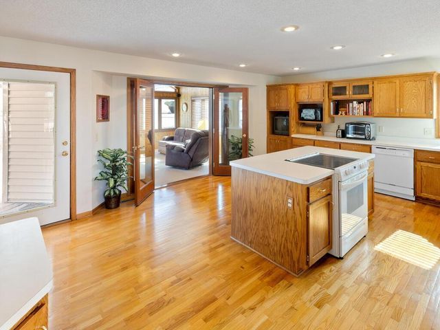 13611 Louisiana Avenue, Savage, MN 55378