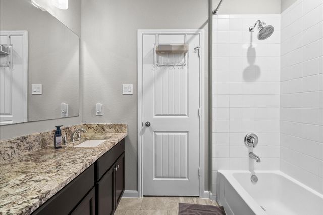 6205 Lakewood Court, League City, TX 77573