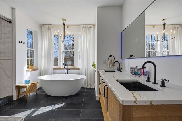 4559 Hoyt Road, Skaneateles, NY 13152