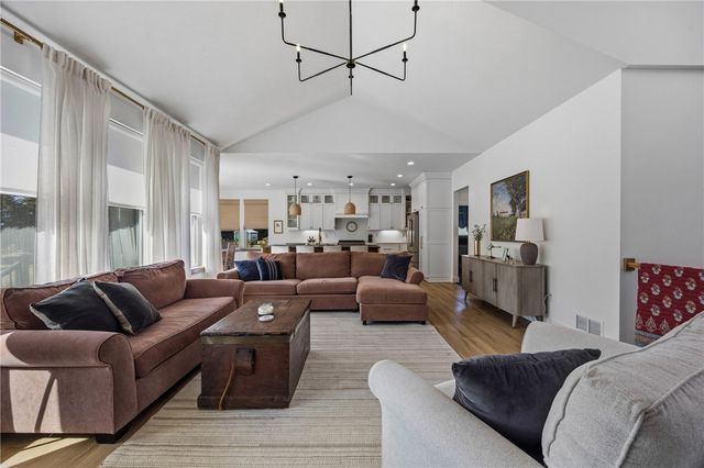 4559 Hoyt Road, Skaneateles, NY 13152