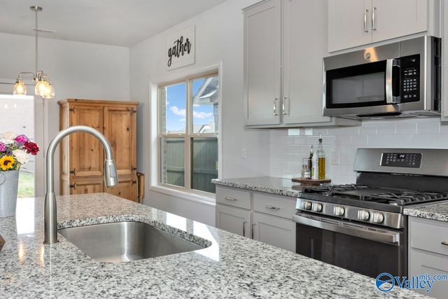 137 Sublett Drive, Hazel Green, AL 35750