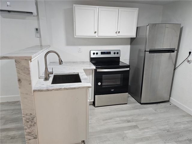 1134 Elgin St F, Corpus Christi, TX 78405