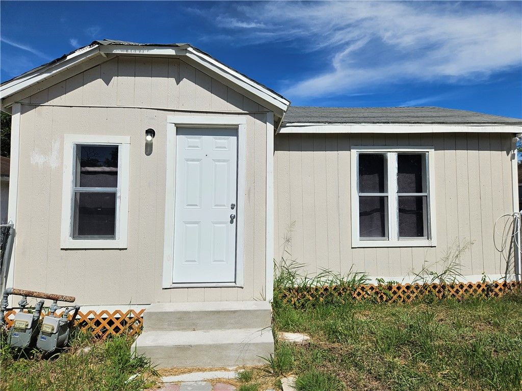 1134 Elgin St F, Corpus Christi, TX 78405