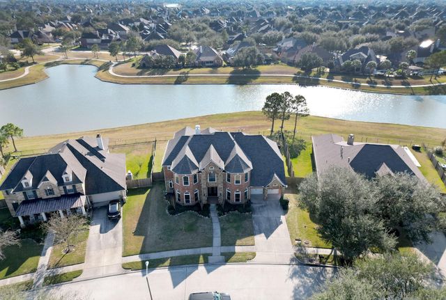 1029 Summer Cape Circle, League City, TX 77573