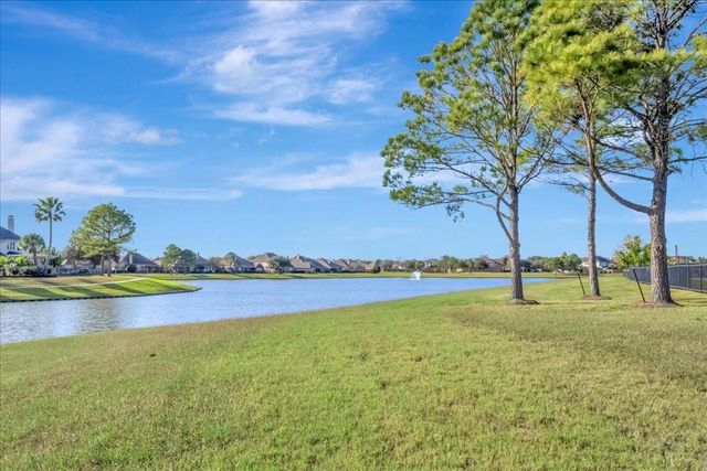 1029 Summer Cape Circle, League City, TX 77573