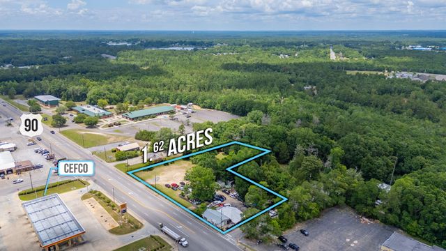 742 W Us Highway 90, Defuniak Springs, FL 32433