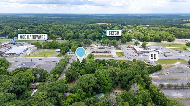 742 W Us Highway 90, Defuniak Springs, FL 32433