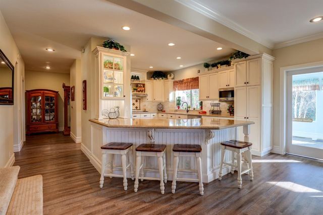 1300 Sierra Oak Ln, Colfax, CA 95713