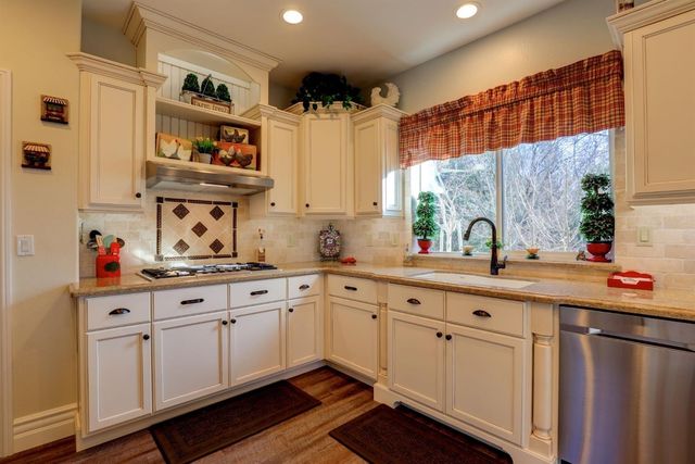 1300 Sierra Oak Ln, Colfax, CA 95713