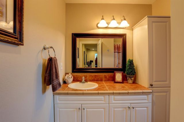 1300 Sierra Oak Ln, Colfax, CA 95713