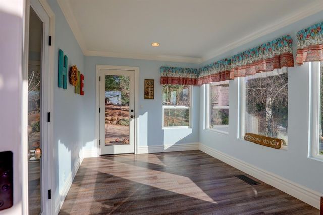 1300 Sierra Oak Ln, Colfax, CA 95713