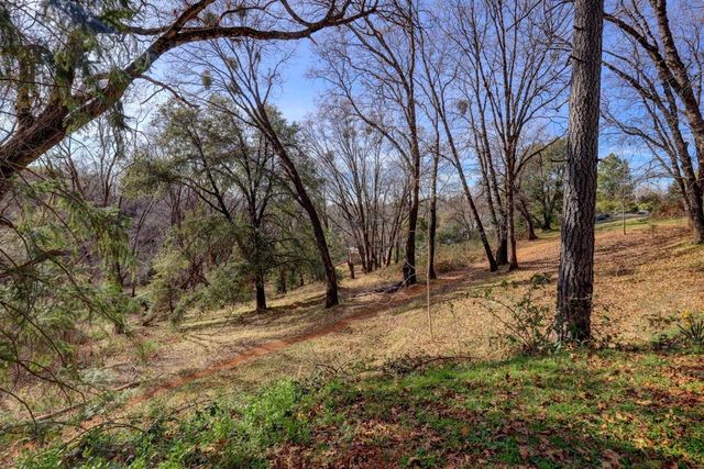1300 Sierra Oak Ln, Colfax, CA 95713