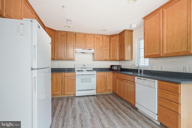 604 CINNAMINSON ST, Riverton, NJ 08077