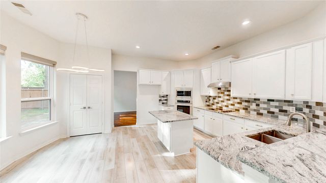 3605 Tinsdale Drive, Flower Mound, TX 75022