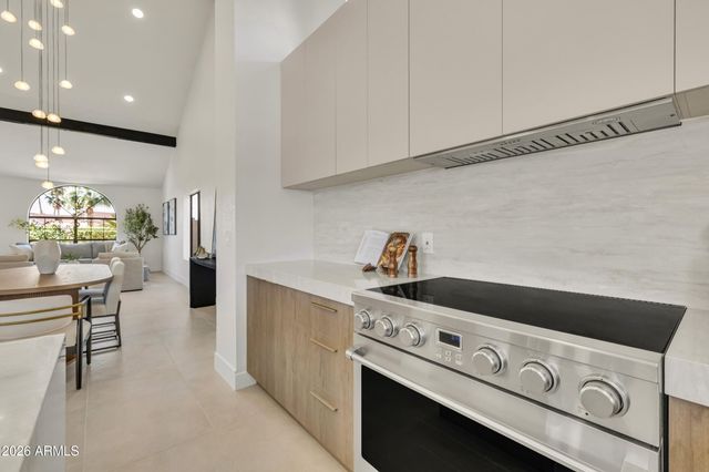 5526 E TERRY Drive, Scottsdale, AZ 85254