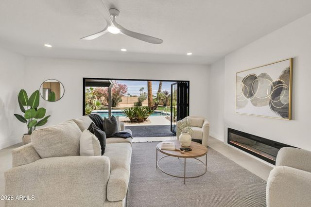 5526 E TERRY Drive, Scottsdale, AZ 85254