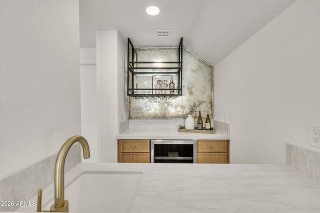 5526 E TERRY Drive, Scottsdale, AZ 85254