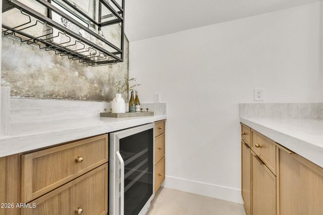 5526 E TERRY Drive, Scottsdale, AZ 85254