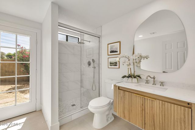 5526 E TERRY Drive, Scottsdale, AZ 85254