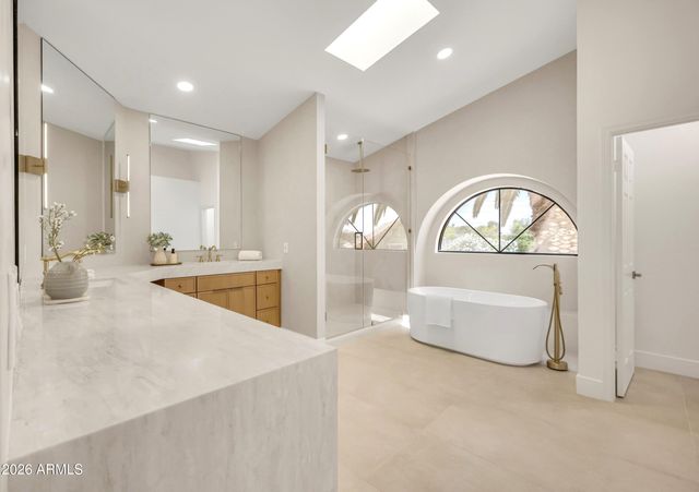 5526 E TERRY Drive, Scottsdale, AZ 85254