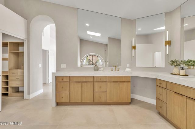 5526 E TERRY Drive, Scottsdale, AZ 85254