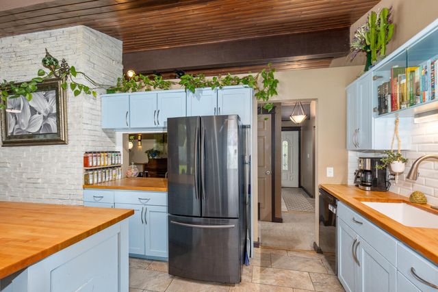 38 E Beltline Avenue, Grand Rapids, MI 49506