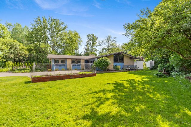 38 E Beltline Avenue, Grand Rapids, MI 49506