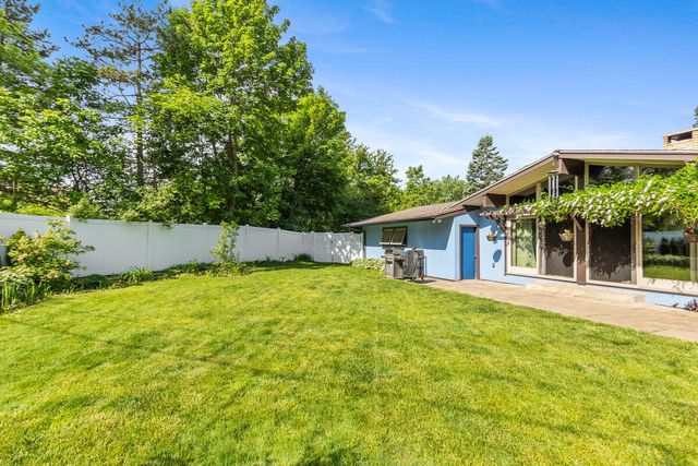 38 E Beltline Avenue, Grand Rapids, MI 49506