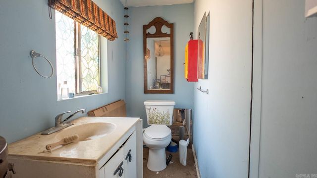 2000 County Road 100, Alton, MO 65606