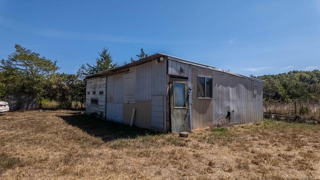 2000 County Road 100, Alton, MO 65606