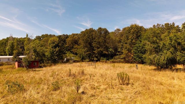 2000 County Road 100, Alton, MO 65606