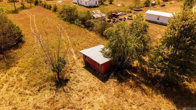 2000 County Road 100, Alton, MO 65606