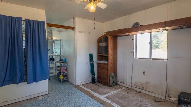 2000 County Road 100, Alton, MO 65606