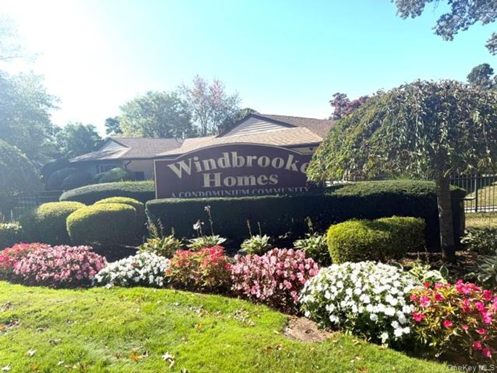 96 Feller Drive, Central Islip, NY 11722 — exterior