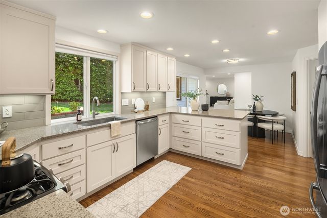 147 S 294th Place, Federal Way, WA 98003