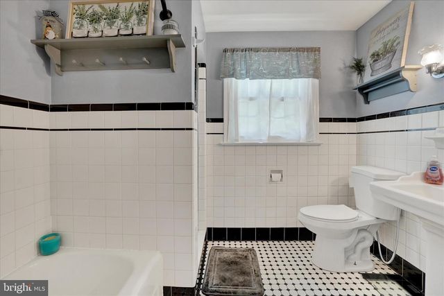 29 MAPLE RD, York, PA 17403