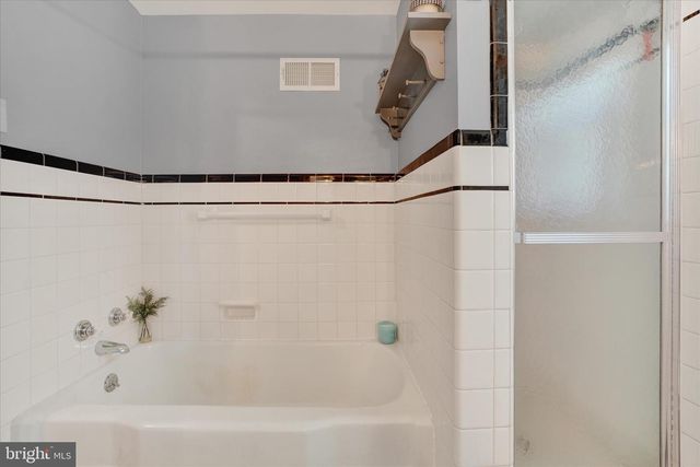 29 MAPLE RD, York, PA 17403