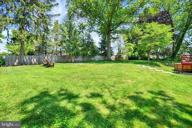 29 MAPLE RD, York, PA 17403