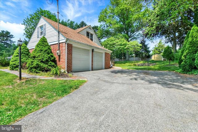 29 MAPLE RD, York, PA 17403