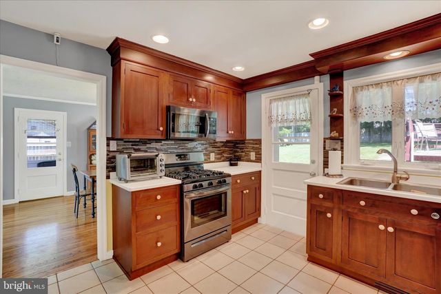 29 MAPLE RD, York, PA 17403