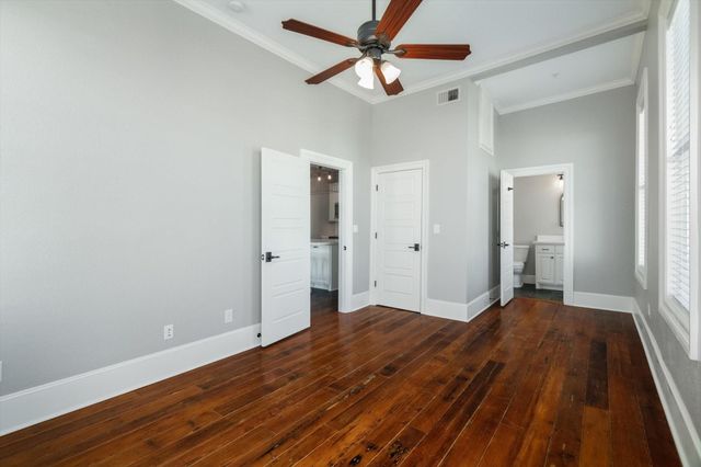 405 24th Street Street 202, Galveston, TX 77550