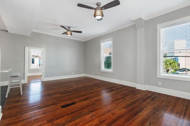 405 24th Street Street 202, Galveston, TX 77550