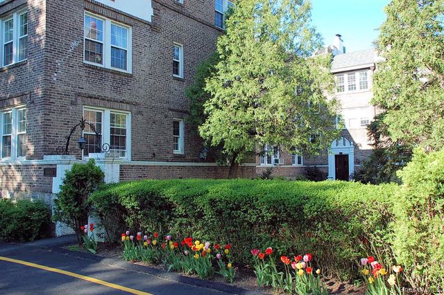 83 N Broadway 3E, White Plains, NY 10603