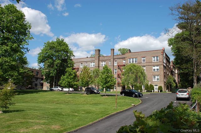 83 N Broadway 3E, White Plains, NY 10603