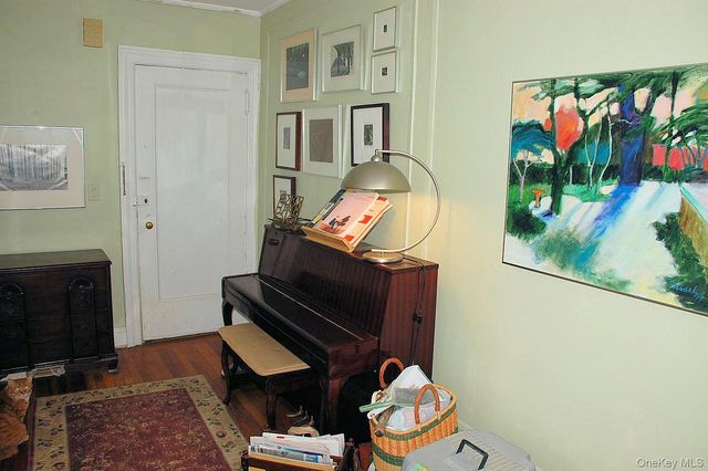 83 N Broadway 3E, White Plains, NY 10603